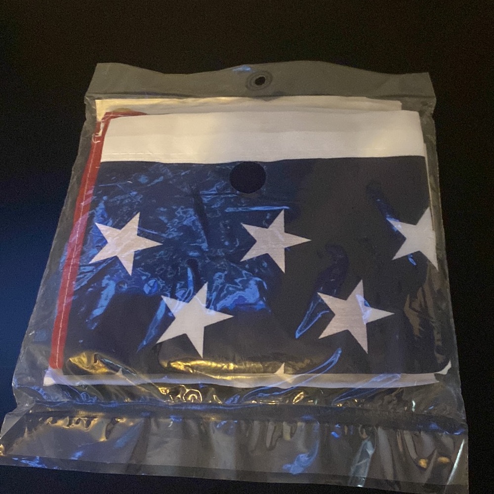 US FLAG - Picture 2 of 3